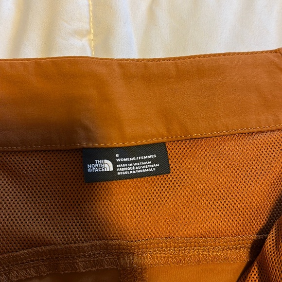 The north face paramount shorts - Picture 4 of 8